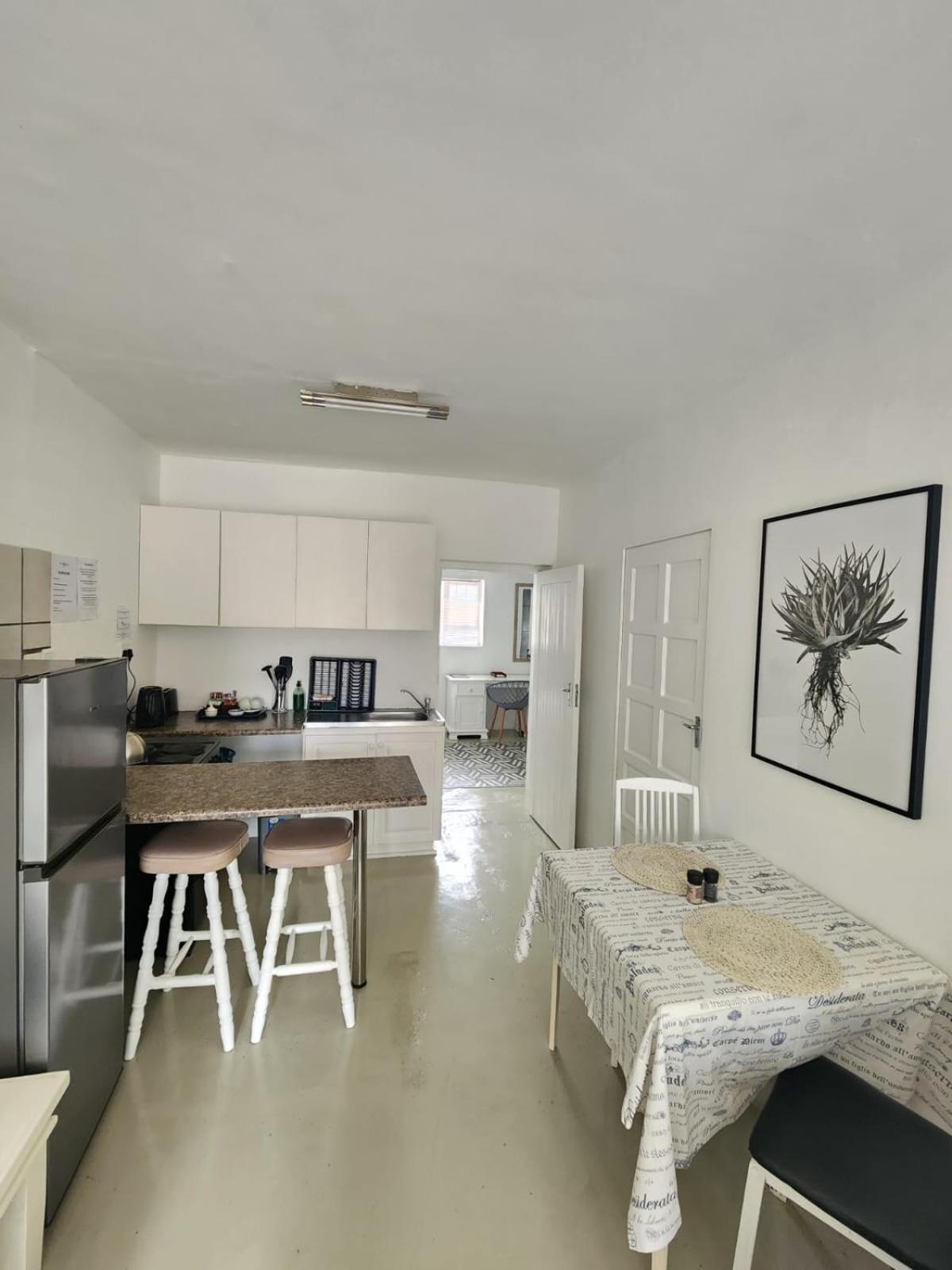 Hillton Manor Guest House Richardsbaai Buitenkant foto